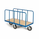 Chariot à ridelles fixes pour charges lourdes
