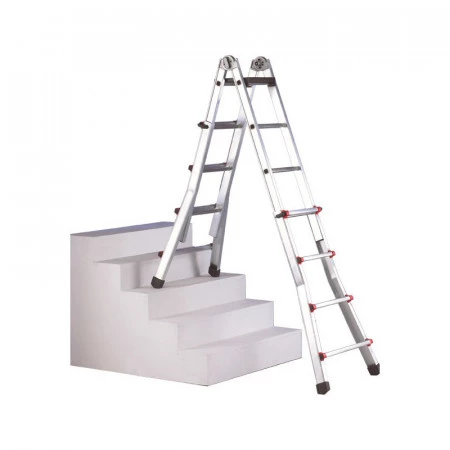 Échelle articulée, 2 x 6 à 2 x 12 échelons antidérapants. Échelle articulée, 2 x 6 à 2 x 12 échelons antidérapants.