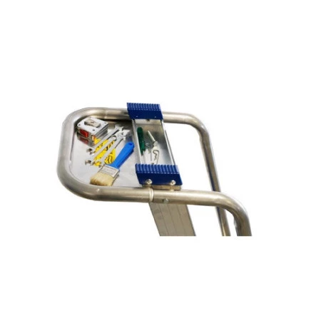 Tablette et bac porte-outils, charge maximum 15 kg. Tablette et bac porte-outils, charge maximum 15 kg.