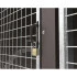 Verrouillage de la porte se fait à l'aide d'un cadenas Verrouillage de la porte se fait à l'aide d'un cadenas