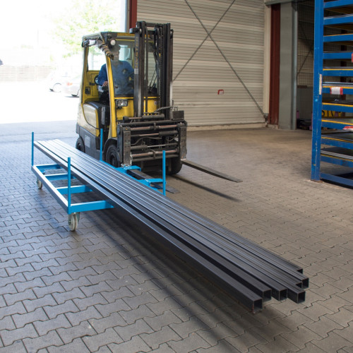 Chariot latéral pour charges longues