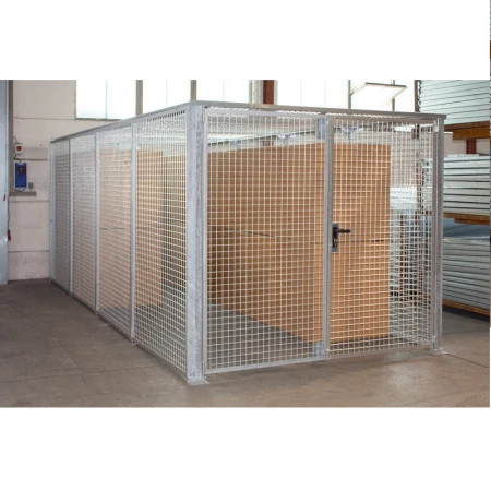 Box modèle LBM équipé d'un toit Box modèle LBM équipé d'un toit