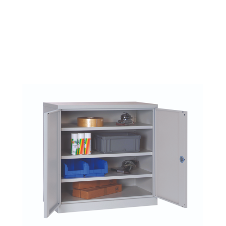 Armoire Basse Equipée - 3 Etagères - LxPxH 1000x500x1000 mm - Caisson et Ossature Gris Clair RAL 7035 - Façade Gris Clair RAL 7035 Armoire Basse Equipée - 3 Etagères - LxPxH 1000x500x1000 mm - Caisson et Ossature Gris Clair RAL 7035 - Façade Gris Clair RAL 7035