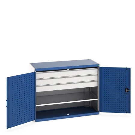40022085 - Armoire CUBIO SMF-13610 - Avec Portes Perfo, 1 Tablette, 3 Tiroirs - LxPxH 1300x650x1000mm - Bleu Gentiane RAL 5010 40022085 - Armoire CUBIO SMF-13610 - Avec Portes Perfo, 1 Tablette, 3 Tiroirs - LxPxH 1300x650x1000mm - Bleu Gentiane RAL 5010