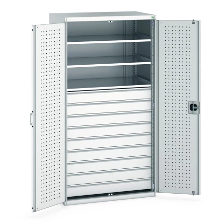 40021114 - Armoire CUBIO SMF-10620-115 - Portes Perfo, 9 Tiroirs, 3 Tablettes - LxPxH 1050x650x2000mm - Gris Clair RAL 7035 40021114 - Armoire CUBIO SMF-10620-115 - Portes Perfo, 9 Tiroirs, 3 Tablettes - LxPxH 1050x650x2000mm - Gris Clair RAL 7035