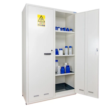 Armoire multirisque avec protection anti-corrosion, 2 ou 4 compartiments Armoire multirisque avec protection anti-corrosion, 2 ou 4 compartiments