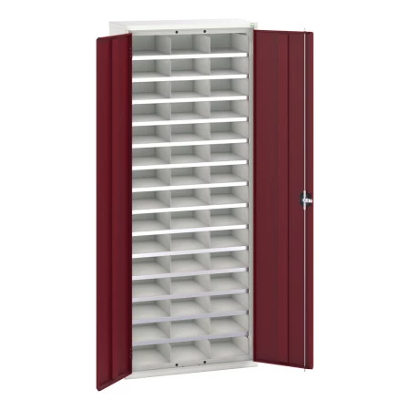 16926403 - VERSO Armoire à cases - 45 cases - LxPxH 800x350x2000mm - Rouge Pourpre RAL 3004 16926403 - VERSO Armoire à cases - 45 cases - LxPxH 800x350x2000mm - Rouge Pourpre RAL 3004