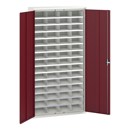 16926503 - VERSO Armoire à cases - 60 cases - LxPxH 1050x350x2000mm - Rouge Pourpre RAL 3004 16926503 - VERSO Armoire à cases - 60 cases - LxPxH 1050x350x2000mm - Rouge Pourpre RAL 3004