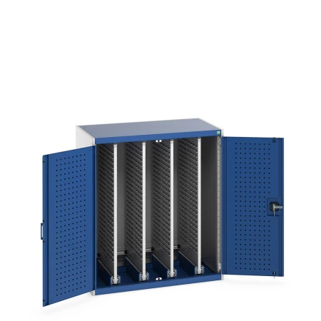 40301029 - Armoire CUBIO SMV-10612-43 - Portes Perfo, 4 Pann à Bacs Coulissants - LxPxH 1050x650x1200mm - Bleu Gentiane RAL 5010 40301029 - Armoire CUBIO SMV-10612-43 - Portes Perfo, 4 Pann à Bacs Coulissants - LxPxH 1050x650x1200mm - Bleu Gentiane RAL 5010