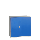 Armoire d'atelier à portes battantes - 2 portes - 2 étagères - LxPxH 1000x500-665x1000 mm - Caisson Gris Clair RAL 7035 - Façade Bleu Industrie RAL 5015 Armoire d'atelier à portes battantes - 2 portes - 2 étagères - LxPxH 1000x500-665x1000 mm - Caisson Gris Clair RAL 7035 - Façade Bleu Industrie RAL 5015