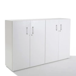 Armoire basse en bois à 4 portes battantes