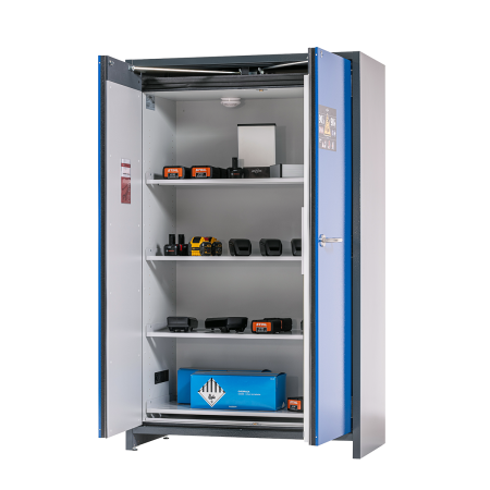 Armoire de charge pour batterie lithium-ion équipée de 6 étagères. Armoire de charge pour batterie lithium-ion équipée de 6 étagères.