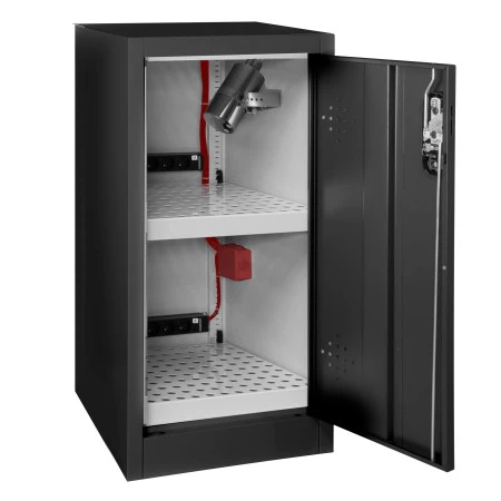 Armoire de sureté pour Batteries, Basse, 1 porte pour le stockage et la recharge. Armoire de sureté pour Batteries, Basse, 1 porte pour le stockage et la recharge.