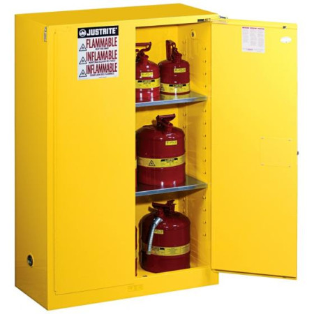Armoire de sécurité pour produits inflammables, capacité 170 L. Armoire de sécurité pour produits inflammables, capacité 170 L.