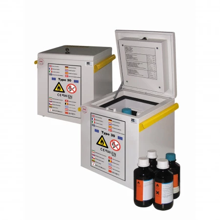 Coffre de sécurité portable pour le stockage de 4 bouteilles de 1L de liquides inflammables. Coffre de sécurité portable pour le stockage de 4 bouteilles de 1L de liquides inflammables.