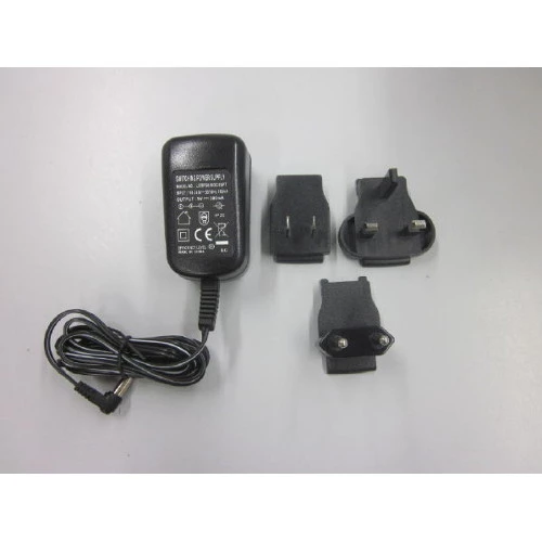 Adaptateur secteur universel externe