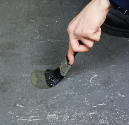 Primaire d'accroche pour surfaces poreuses Primaire d'accroche pour surfaces poreuses