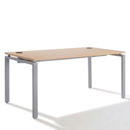 Bureau droit piètement métallique