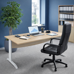 Bureau fonctionnel avec voile de fond