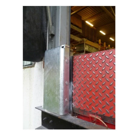 Butoir de quai galvanisé avec amortisseur caoutchouc Butoir de quai galvanisé avec amortisseur caoutchouc