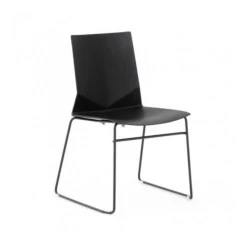 Chaise de bureau empilable pieds luge