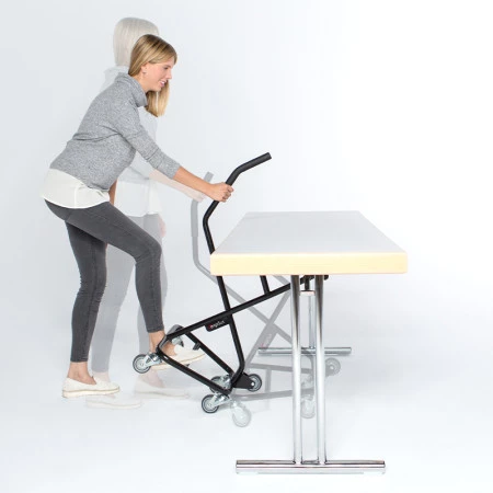 Facilite le transport des tables pour une personne seule Facilite le transport des tables pour une personne seule
