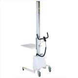 Gerbeur semi-électrique en acier 75 kg Gerbeur semi-électrique en acier 75 kg
