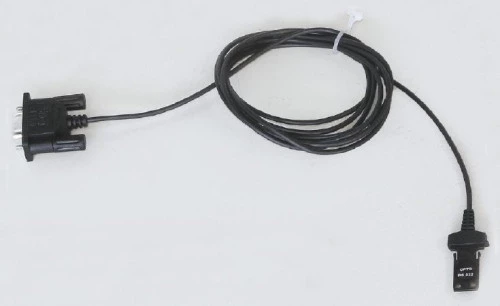 Câble de connexion entre une interface RS-232 et un ordinateur Câble de connexion entre une interface RS-232 et un ordinateur
