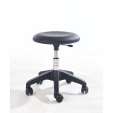 Tabouret d'adulte avec une large assise Tabouret d'adulte avec une large assise