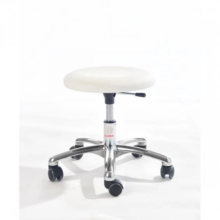 Tabouret d'adulte avec une large assise Tabouret d'adulte avec une large assise