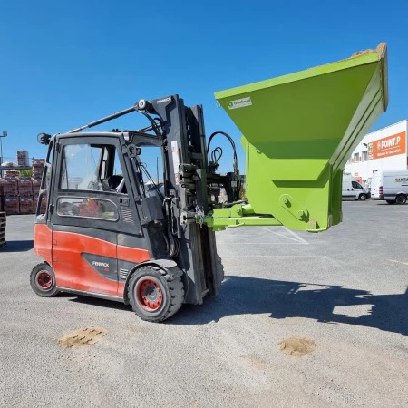 Godet avec trappe hydraulique Godet avec trappe hydraulique