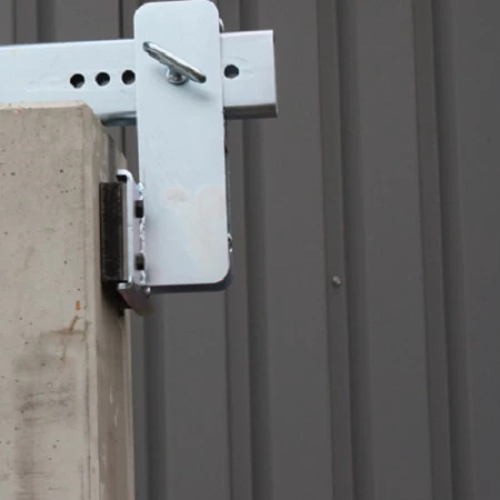 Pince de levage pour mur béton et éléments en béton préfabriqués Pince de levage pour mur béton et éléments en béton préfabriqués