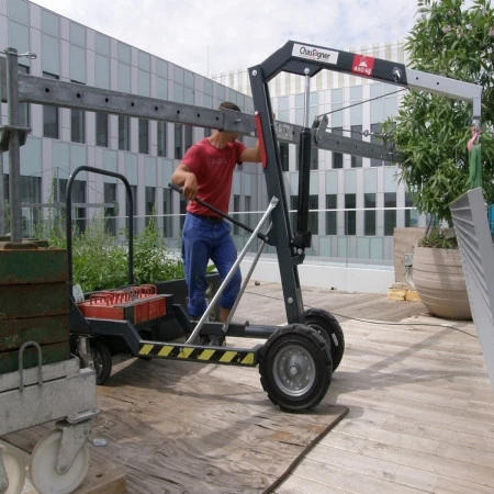 Potence mobile tout terrain avec roues caoutchouc Potence mobile tout terrain avec roues caoutchouc