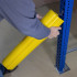 Etape 2 du montage des protections flexibles d'échelles de rayonnage Etape 2 du montage des protections flexibles d'échelles de rayonnage