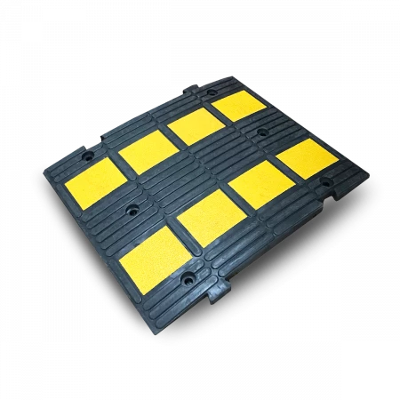 Ralentisseur pour voies réservées aux véhicules prioritaires Ralentisseur pour voies réservées aux véhicules prioritaires