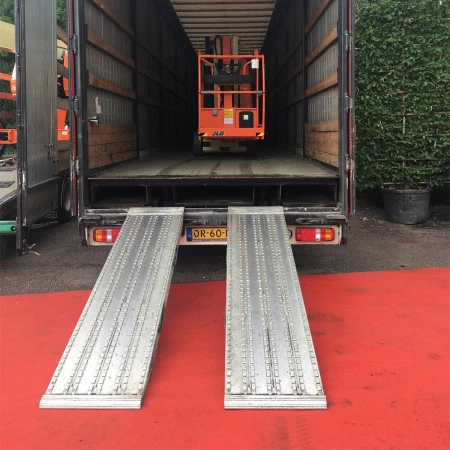 Rampe de chargement porte-engins 8T Rampe de chargement porte-engins 8T