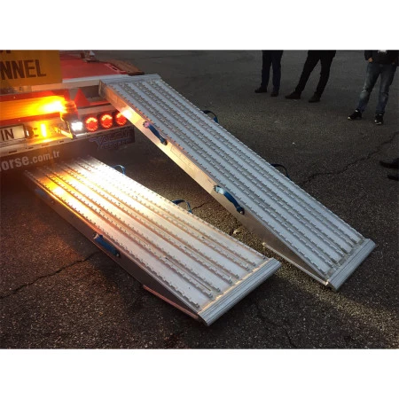 Rampe de chargement porte-engins 8T Rampe de chargement porte-engins 8T
