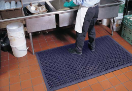 Tapis d'auto et revêtements