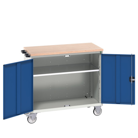 16927063 - VERSO Desserte Maintenance - Avec 1 tablette, portes et dessus mpx - LxPxH: 1050x550x980mm - Bleu Gentiane RAL 5010 16927063 - VERSO Desserte Maintenance - Avec 1 tablette, portes et dessus mpx - LxPxH: 1050x550x980mm - Bleu Gentiane RAL 5010