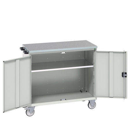 16927062 - VERSO Desserte Maintenance - Avec 1 tablette, portes et dessus lino - LxPxH: 1050x550x980mm - Gris Clair RAL 7035 16927062 - VERSO Desserte Maintenance - Avec 1 tablette, portes et dessus lino - LxPxH: 1050x550x980mm - Gris Clair RAL 7035