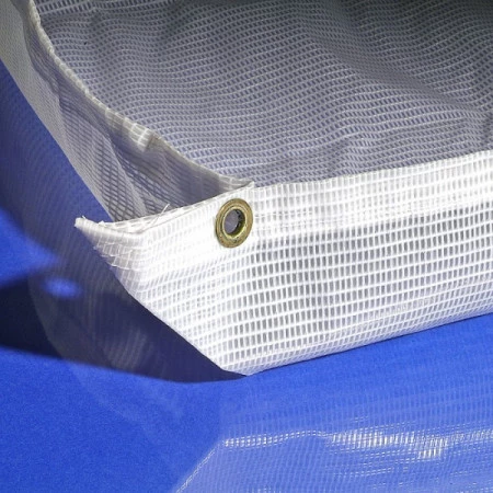 Œillets métalliques robustes pour faciliter l'installation et protéger de la déchirure Œillets métalliques robustes pour faciliter l'installation et protéger de la déchirure