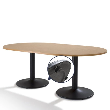 Table de réunion ovale piètement tulipe Table de réunion ovale piètement tulipe
