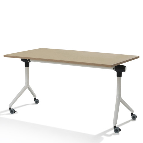 Table sur roulettes pliante