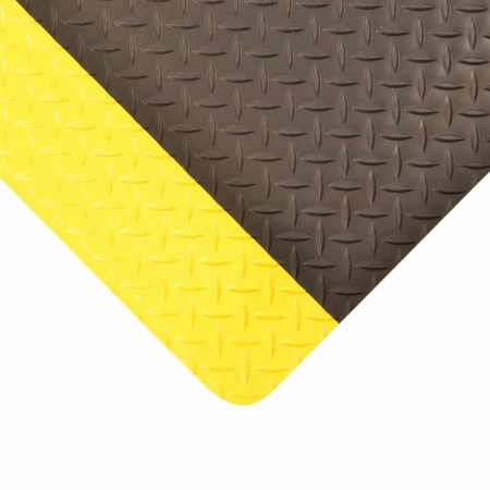 Tapis antifatigue haute résistance à tôle diamant Tapis antifatigue haute résistance à tôle diamant