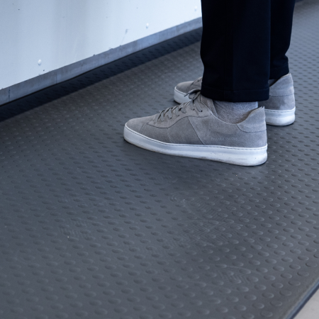 Tapis antifatigue industriel haute densité - Confort 8h poste debout Tapis antifatigue industriel haute densité - Confort 8h poste debout