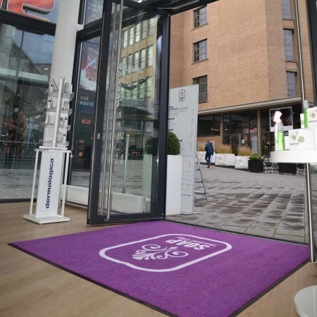 Tapis d'entrée personnalisable absorbant pour trafic intense Tapis d'entrée personnalisable absorbant pour trafic intense