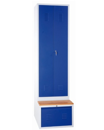 Vestiaire sur coffre à glissiere avec assise bois portes battantes ouverture à 115°. Coffre en tiroir sous le banc Vestiaire sur coffre à glissiere avec assise bois portes battantes ouverture à 115°. Coffre en tiroir sous le banc
