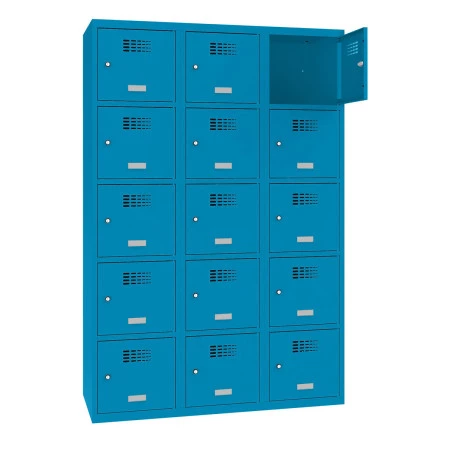 Malow Sus 435. Perforation d'aération en partie haute pour la circulation de l'air.
La fermeture moraillon porte cadenas ou serrure (2 clefs fournies) est comprise pour l'achat du vestiaire (de 1 à 3 colonnes). Malow Sus 435. Perforation d'aération en partie haute pour la circulation de l'air.
La fermeture moraillon porte cadenas ou serrure (2 clefs fournies) est comprise pour l'achat du vestiaire (de 1 à 3 colonnes).