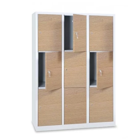 Vestiaire 3 cases superposées portes en bois - Larg. 400 mm 3 colonnes 9 cases avec aération sur les montants haut et bas du vestiaire Vestiaire 3 cases superposées portes en bois - Larg. 400 mm 3 colonnes 9 cases avec aération sur les montants haut et bas du vestiaire